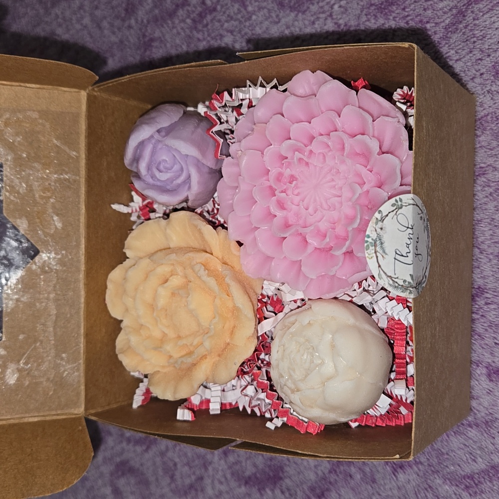 Floral Shaped Goat Milk Soap Set Of 4 In Gift Box